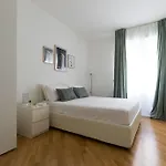 Апартаменты Housmart Nazario Sauro 15