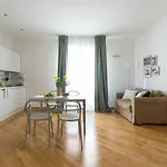 Апартаменты Housmart Nazario Sauro 15 *