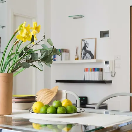 Апартаменты Housmart Nazario Sauro 15