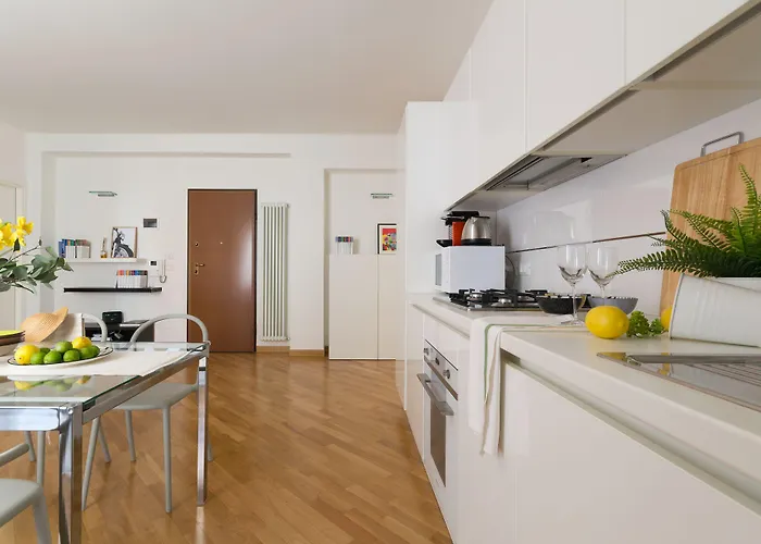 Housmart Nazario Sauro 15 בולוניה