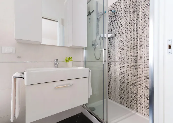 Housmart Nazario Sauro 15 *