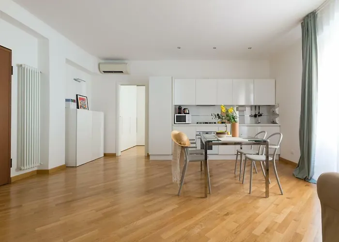 Housmart Nazario Sauro 15 דירה *